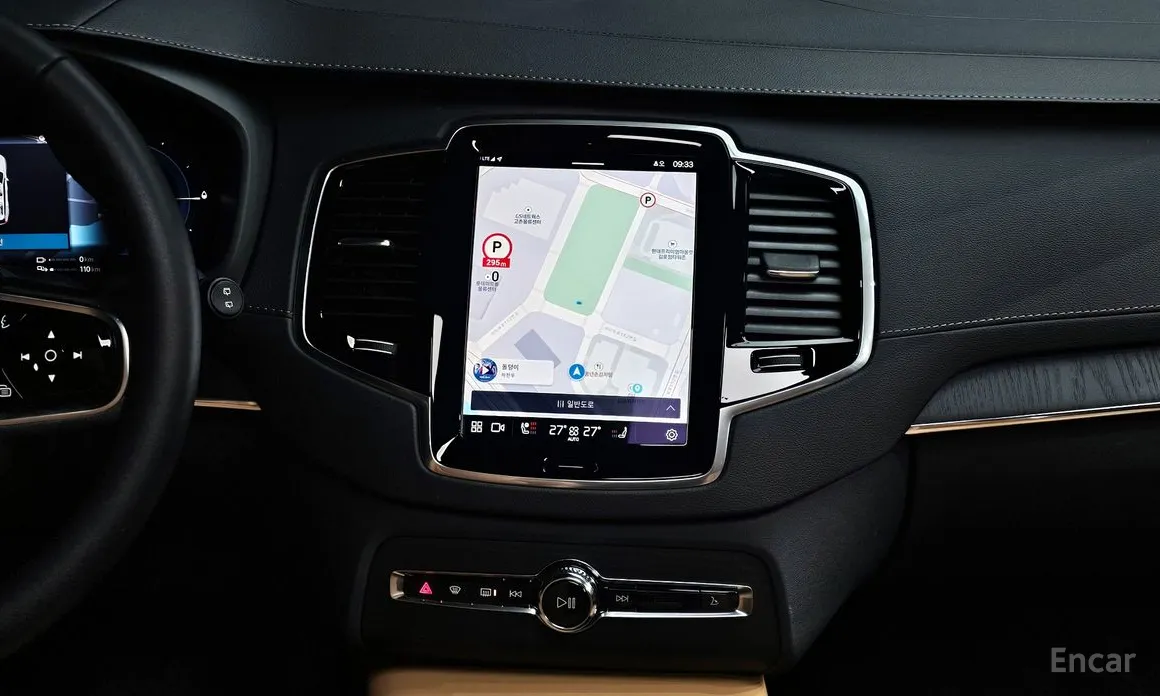 Фото 15 - Volvo XC90