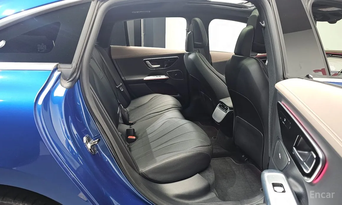 Фото 12 - Mercedes-Benz EQE