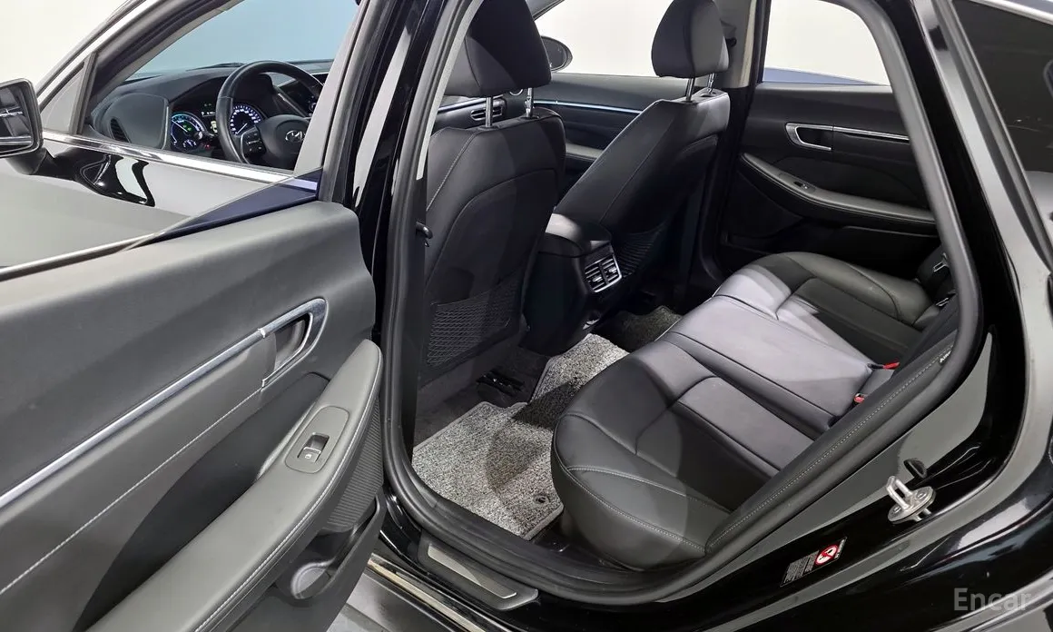 Фото 11 - Hyundai Sonata