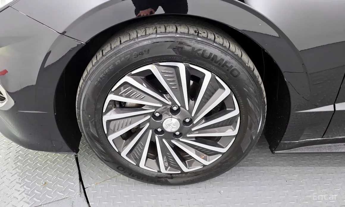 Фото 5 - Hyundai Sonata