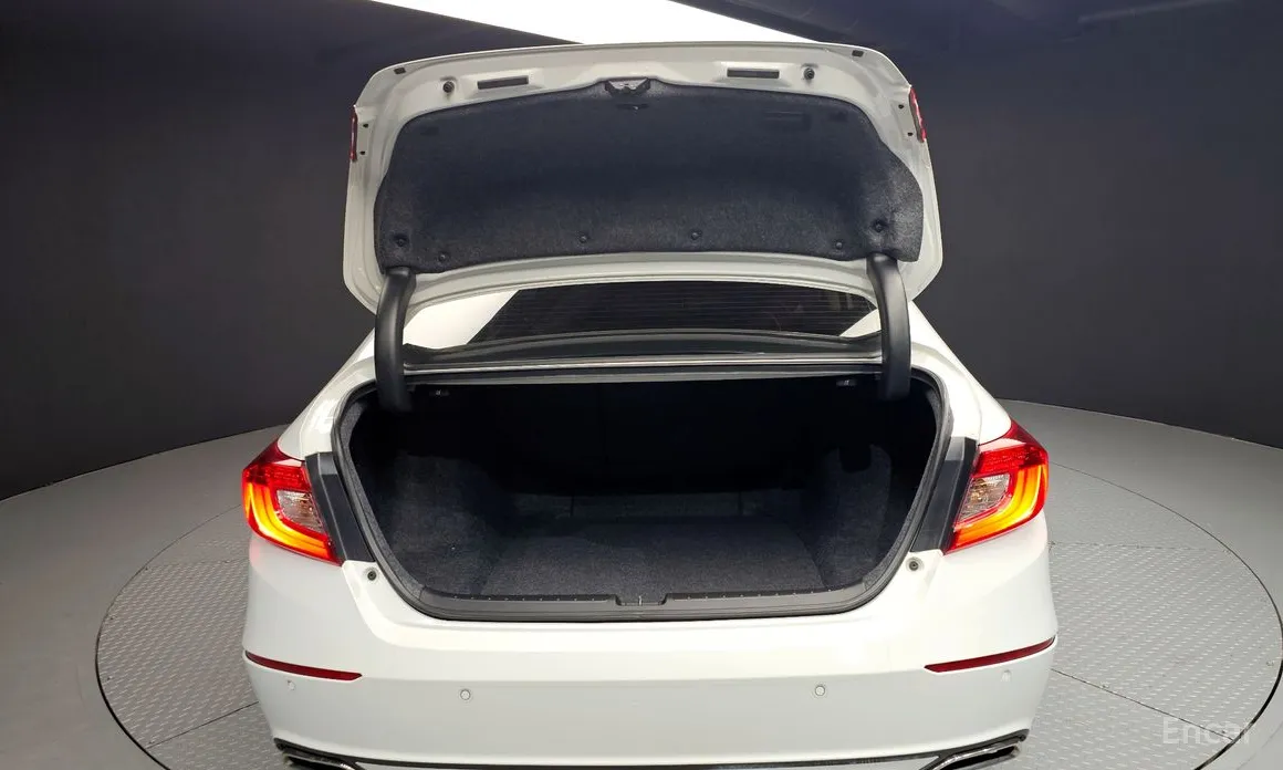 Фото 20 - Honda Accord