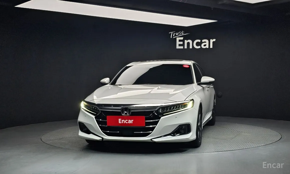 Фото 3 - Honda Accord