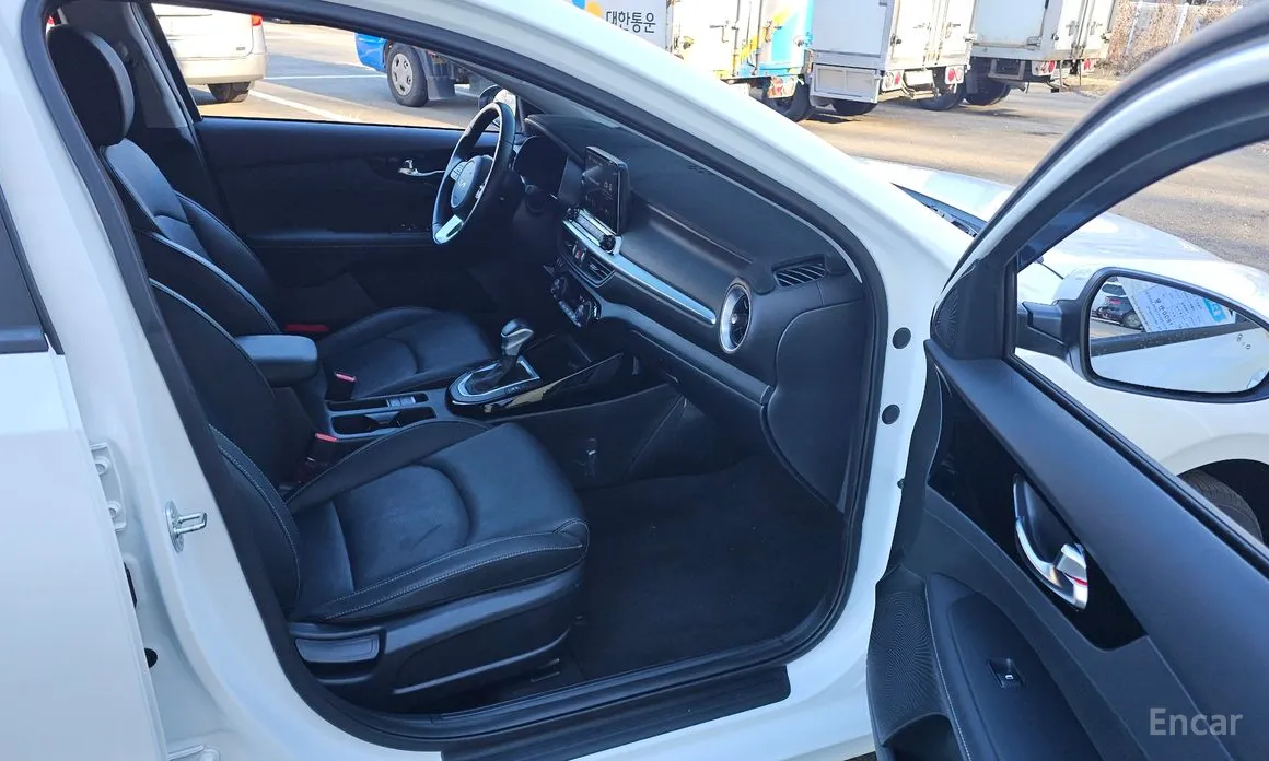 Фото 10 - Kia K3