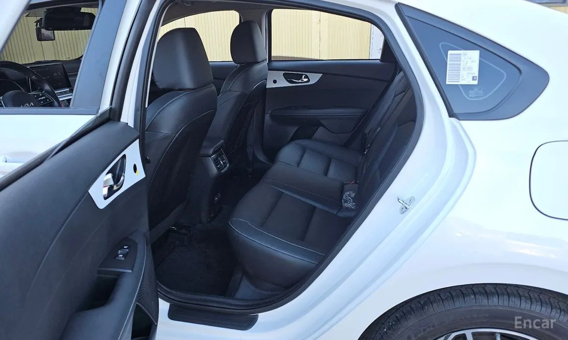 Фото 12 - Kia K3