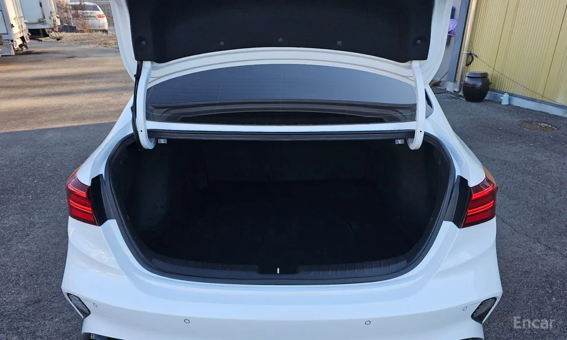 Фото 20 - Kia K3