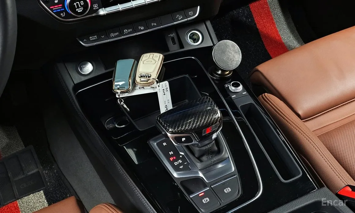 Фото 9 - Audi Q5