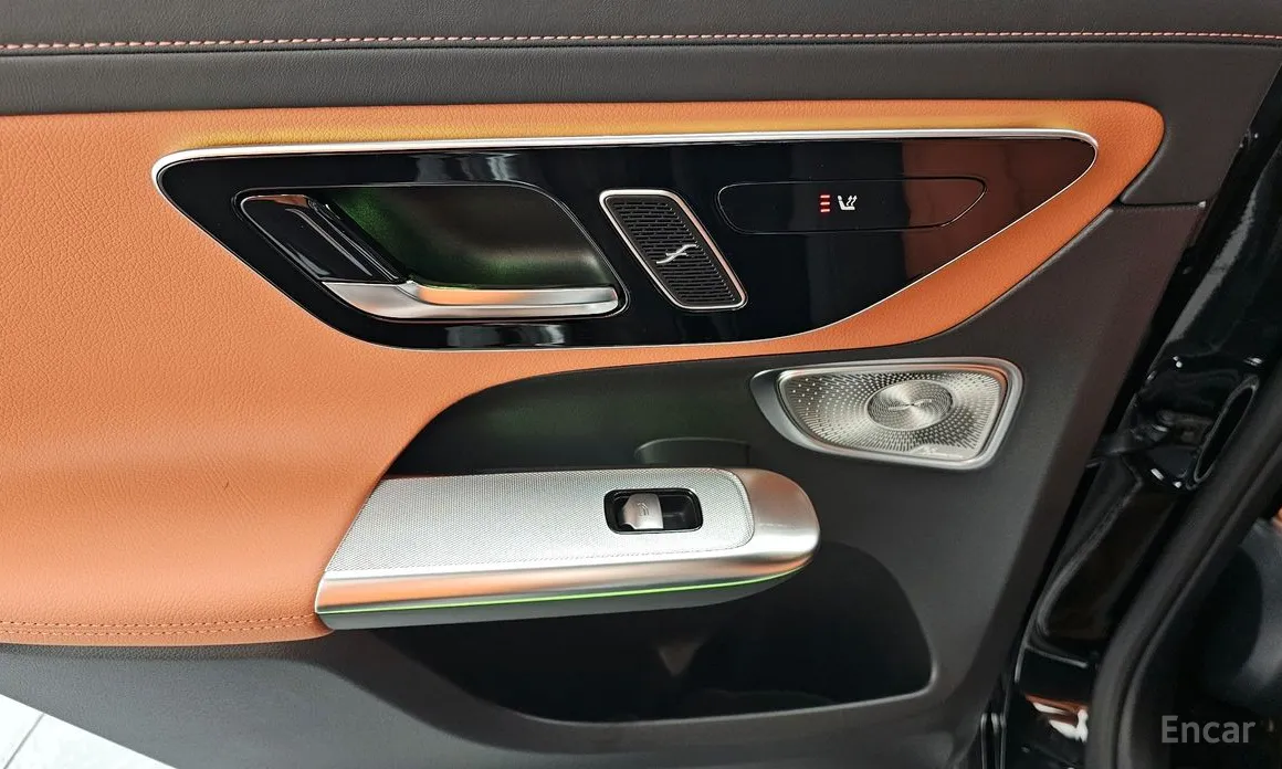 Фото 17 - Mercedes-Benz GLC-Class