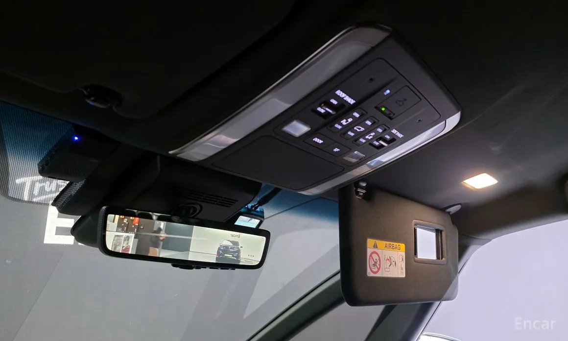 Фото 17 - Lexus LM