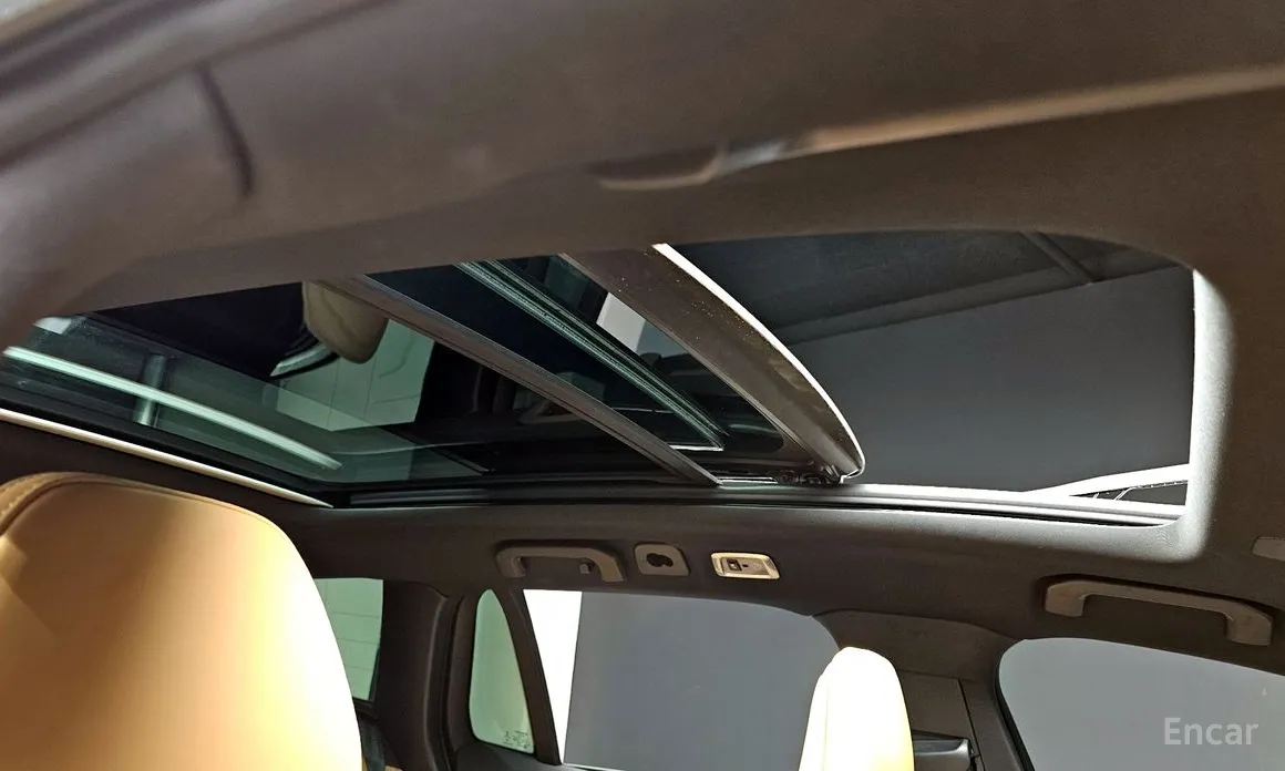 Фото 18 - Volvo V60