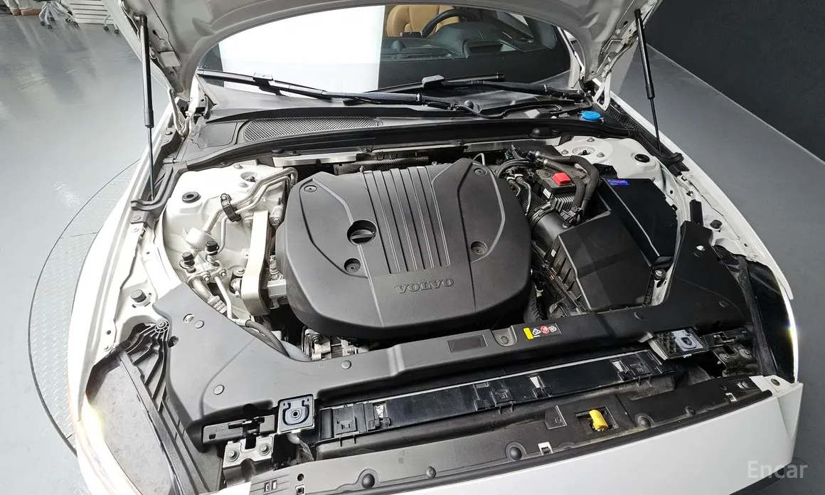 Фото 6 - Volvo V60