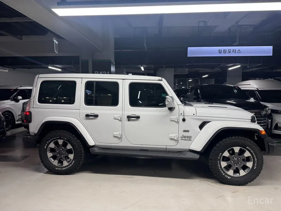 Фото 2 - Jeep Wrangler