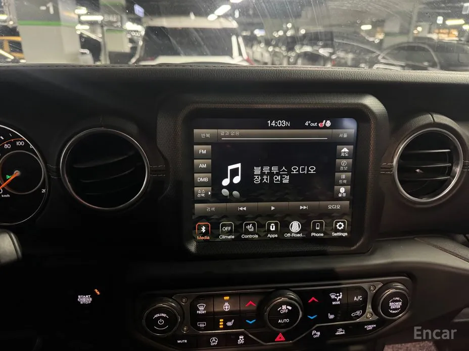 Фото 6 - Jeep Wrangler