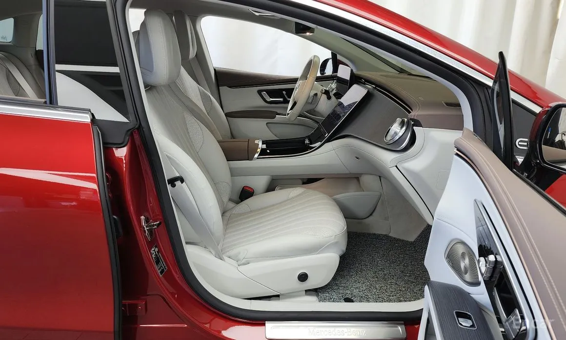 Фото 11 - Mercedes-Benz EQS