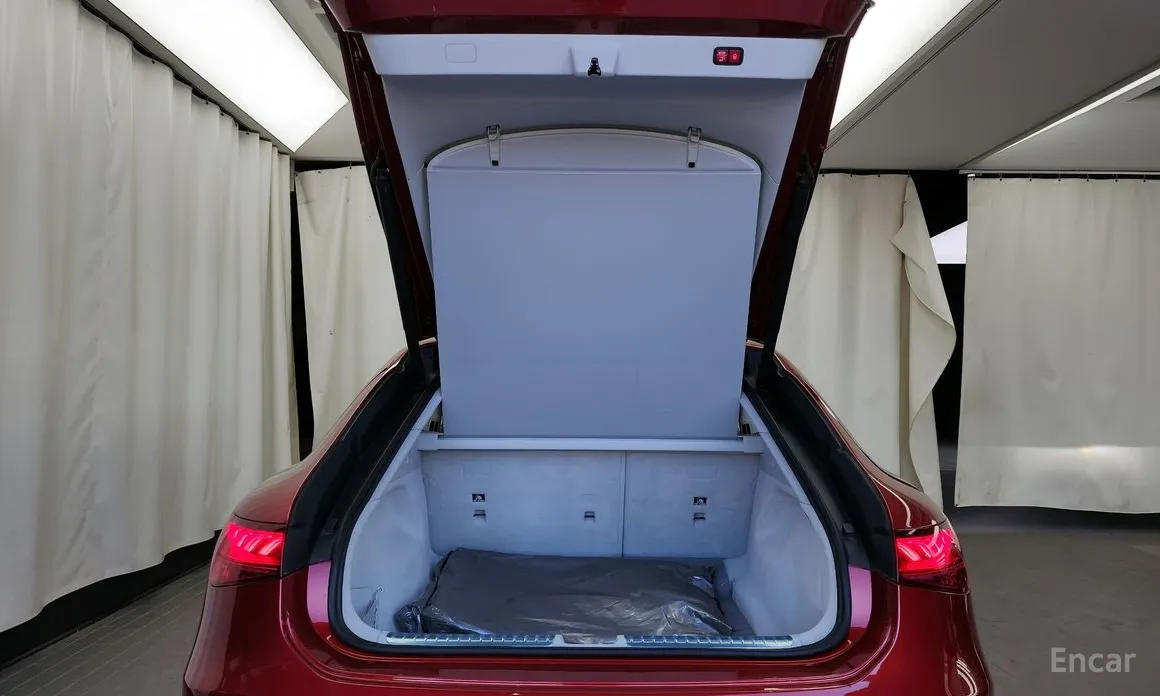 Фото 20 - Mercedes-Benz EQS