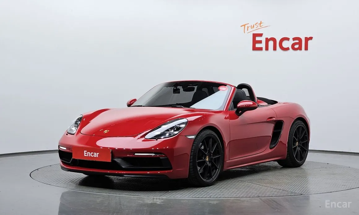 Фото 1 - Porsche 718