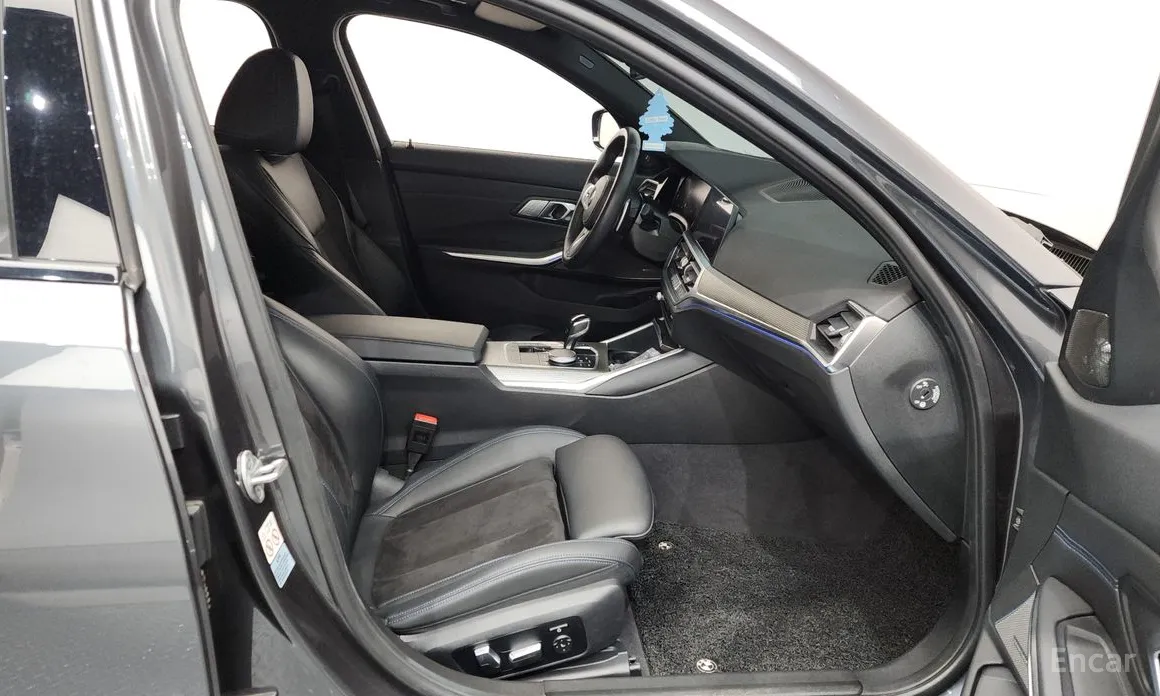 Фото 11 - BMW 3 Series