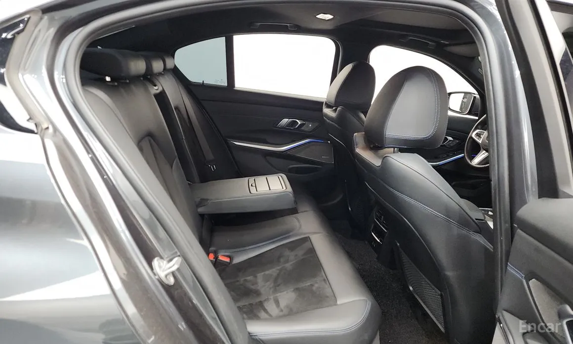 Фото 12 - BMW 3 Series