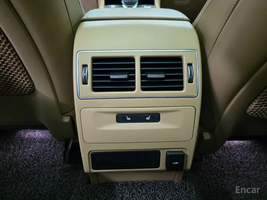 Фото 14 - Jaguar F-Pace