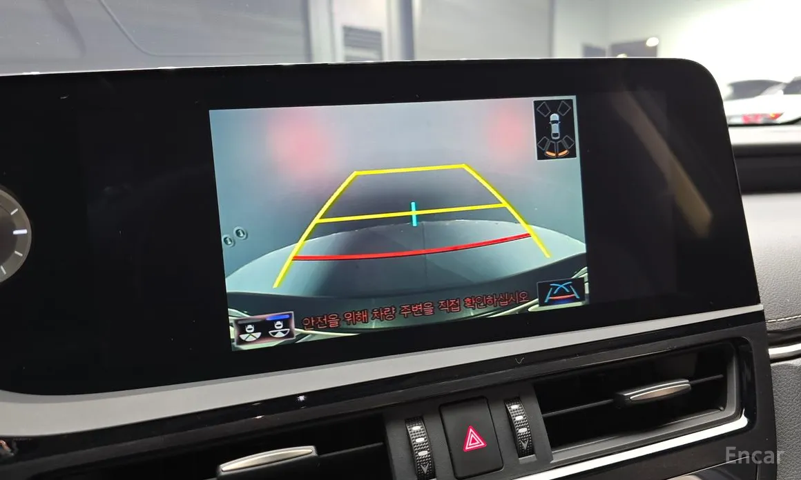 Фото 15 - Lexus ES