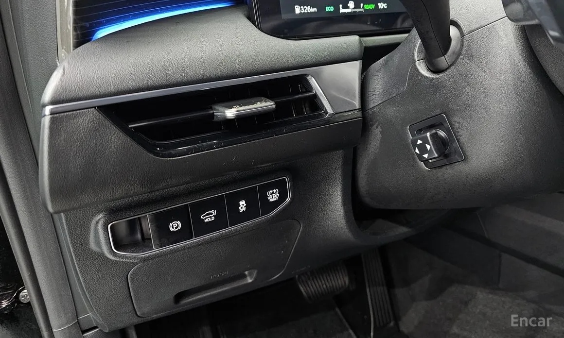 Фото 12 - Kia K8