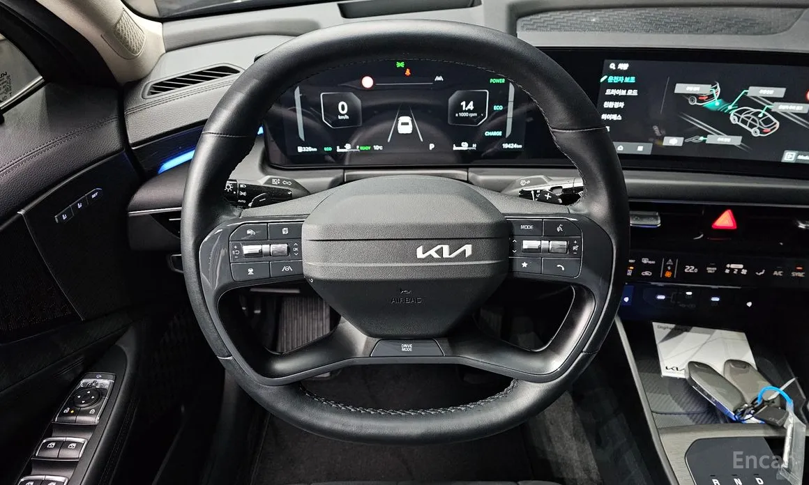 Фото 14 - Kia K8