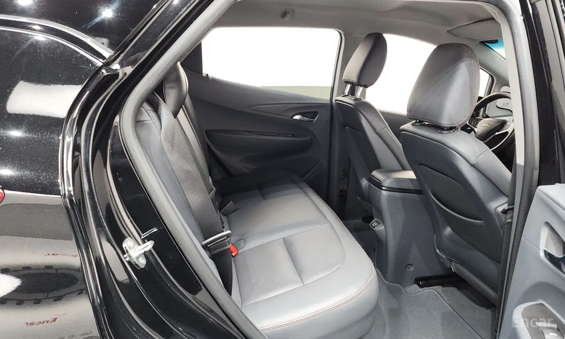 Фото 12 - Chevrolet Bolt EV