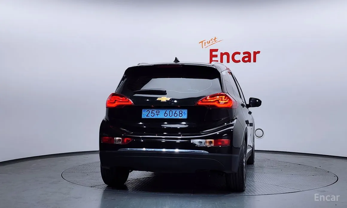 Фото 4 - Chevrolet Bolt EV