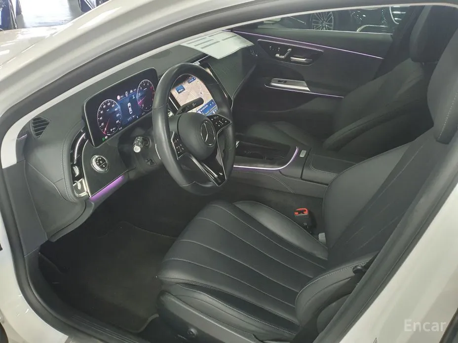 Фото 13 - Mercedes-Benz E-Class