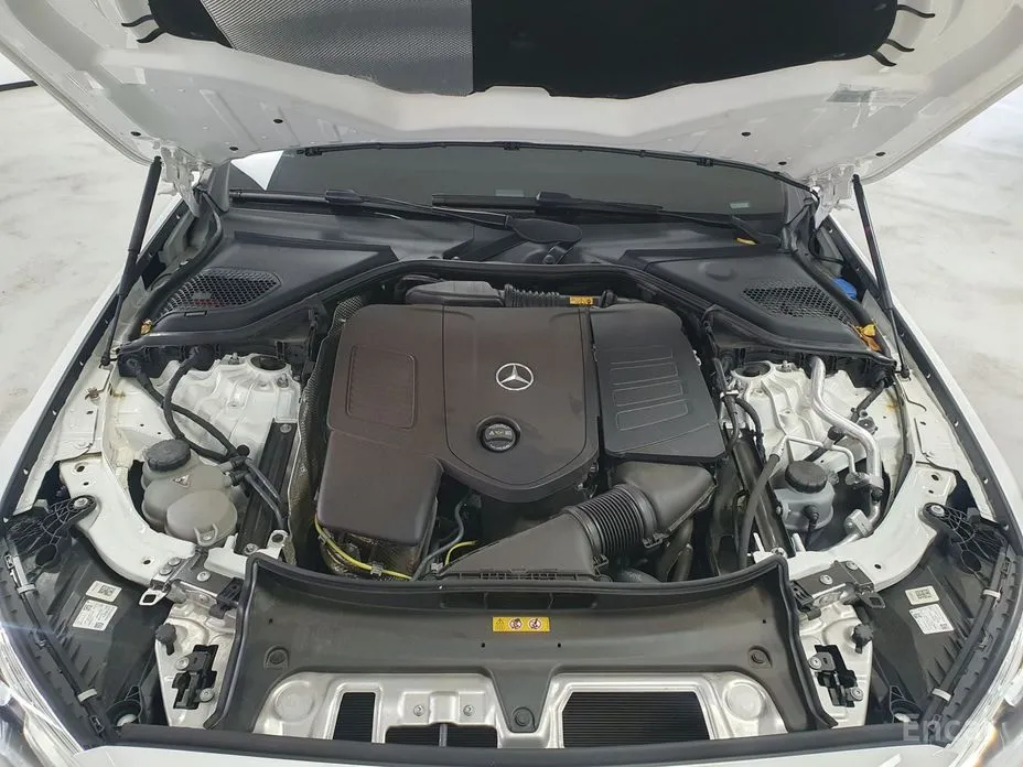 Фото 6 - Mercedes-Benz E-Class