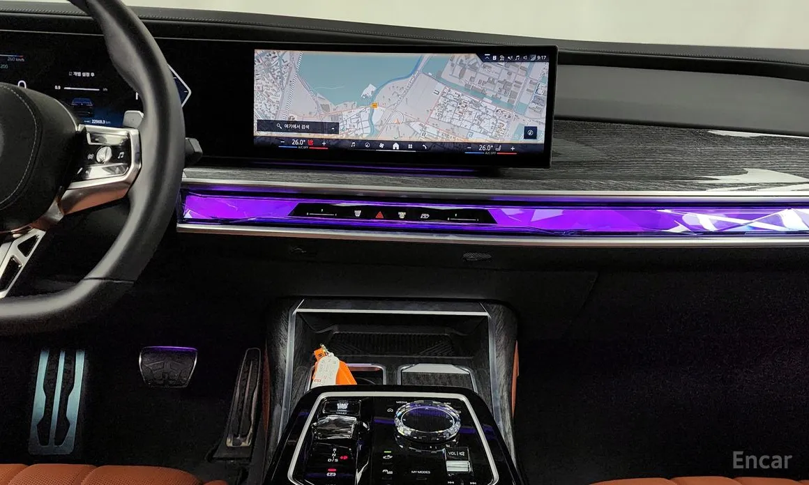 Фото 14 - BMW 7 Series