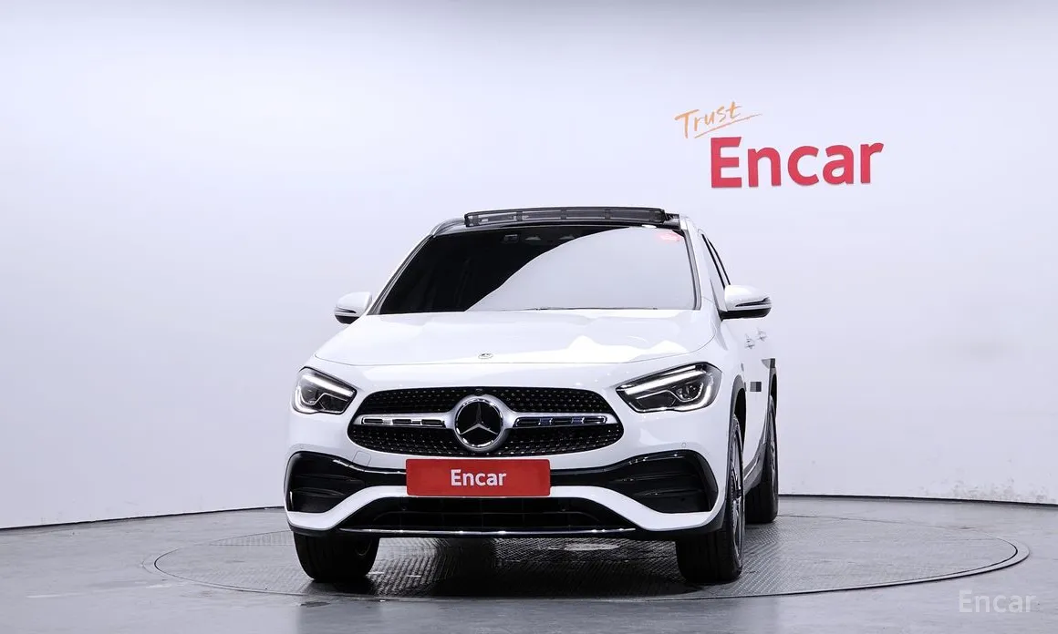 Фото 3 - Mercedes-Benz GLA-Class