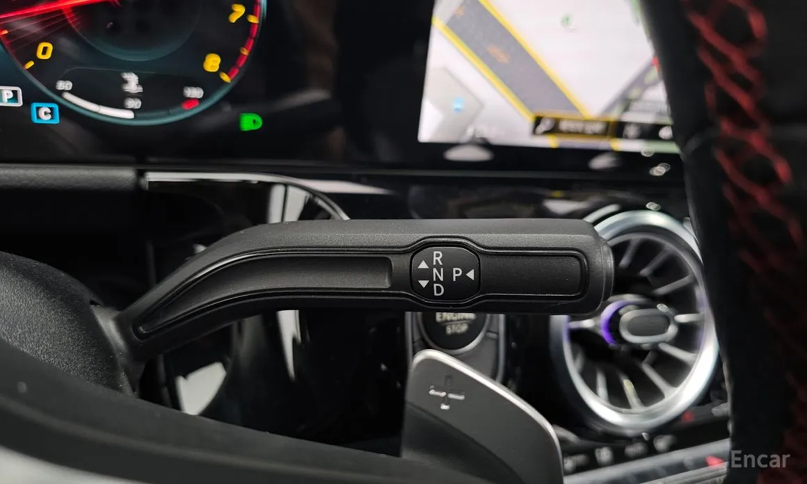 Фото 9 - Mercedes-Benz GLA-Class