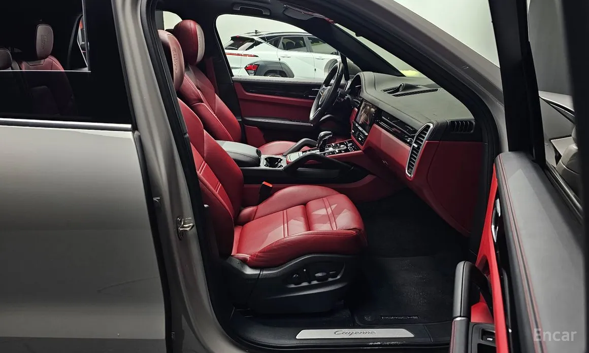 Фото 11 - Porsche Cayenne