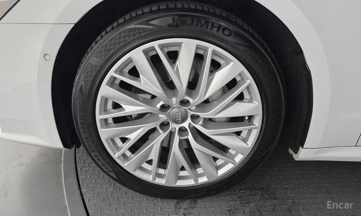 Фото 5 - Audi A7