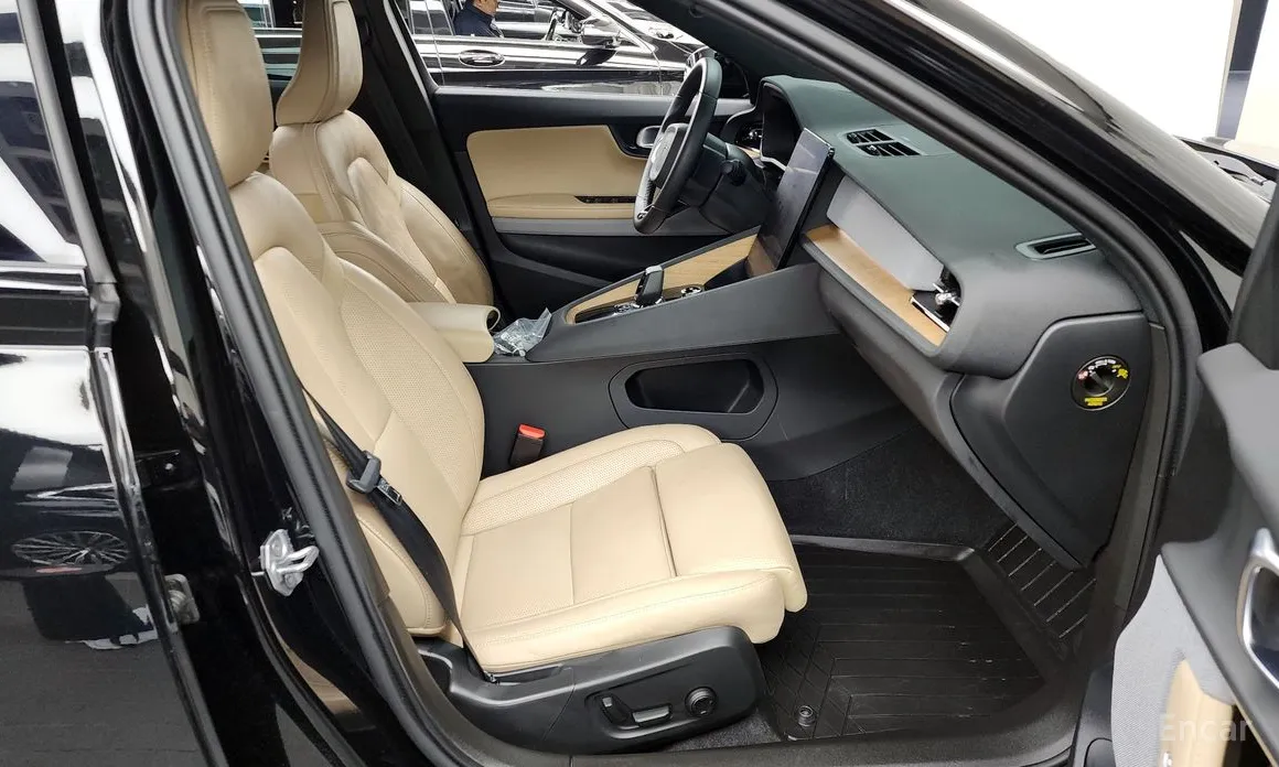 Фото 11 - Polestar 2