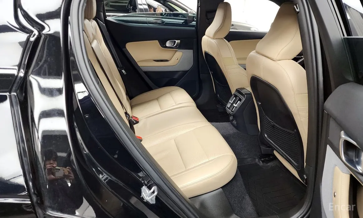 Фото 12 - Polestar 2