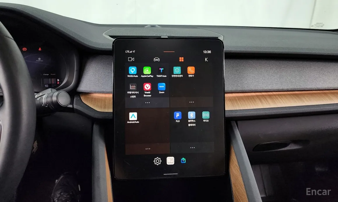 Фото 14 - Polestar 2