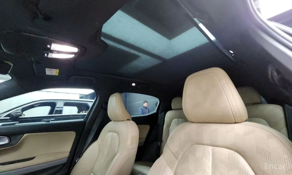 Фото 19 - Polestar 2