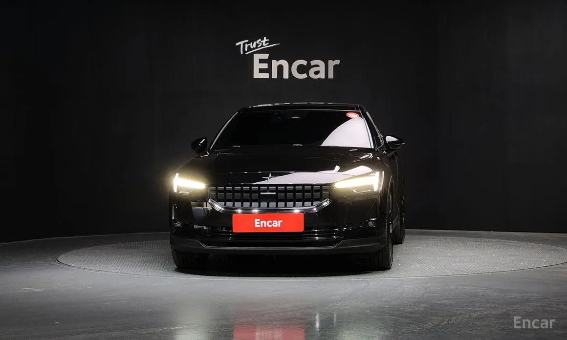 Фото 3 - Polestar 2