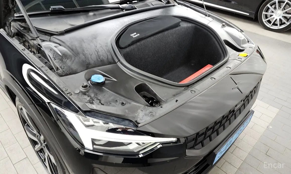 Фото 6 - Polestar 2