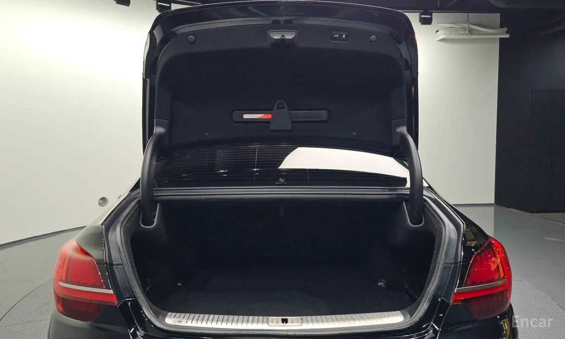 Фото 20 - Kia K9