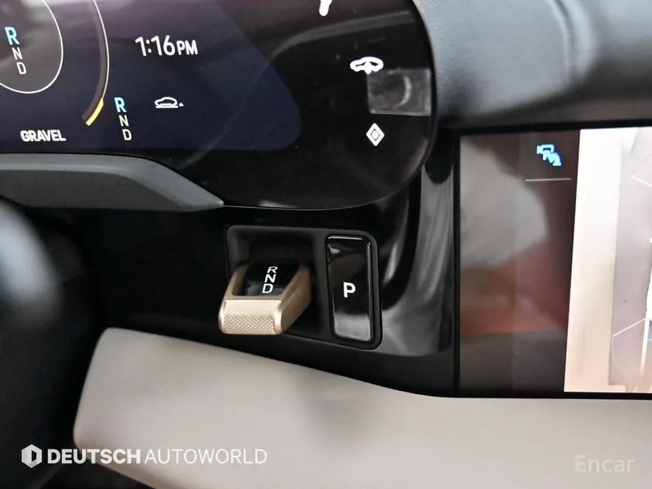 Фото 9 - Porsche Taycan