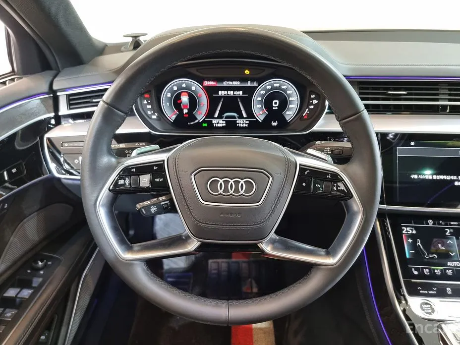 Фото 17 - Audi A8