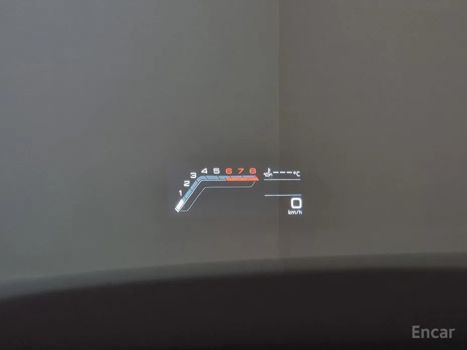 Фото 18 - Audi A8