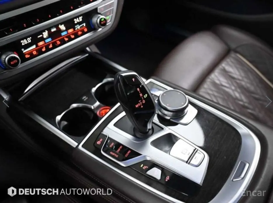 Фото 9 - BMW 7 Series