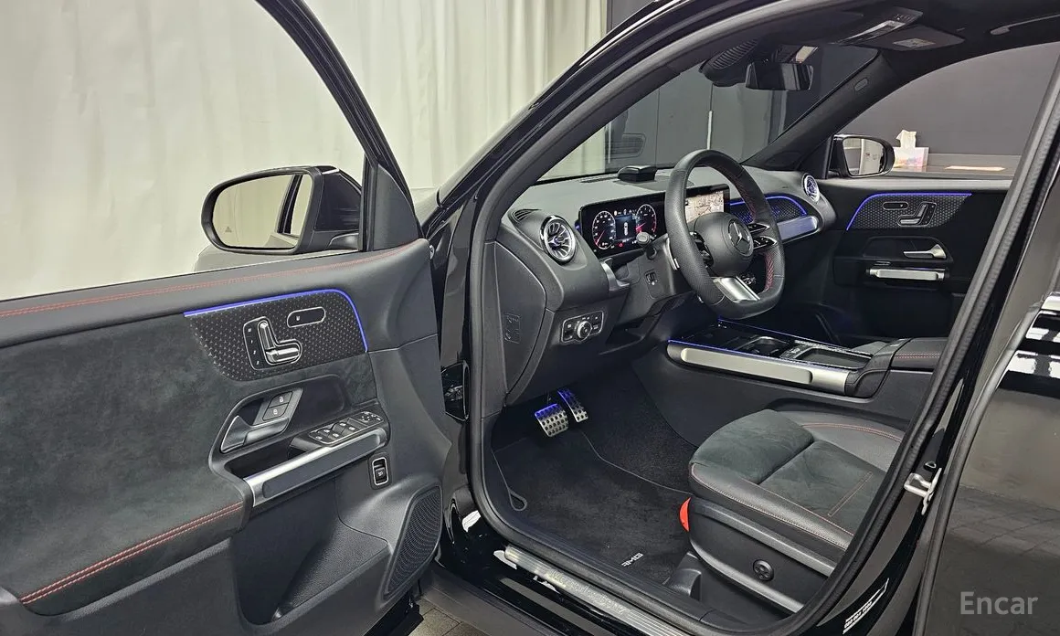 Фото 10 - Mercedes-Benz GLB-Class