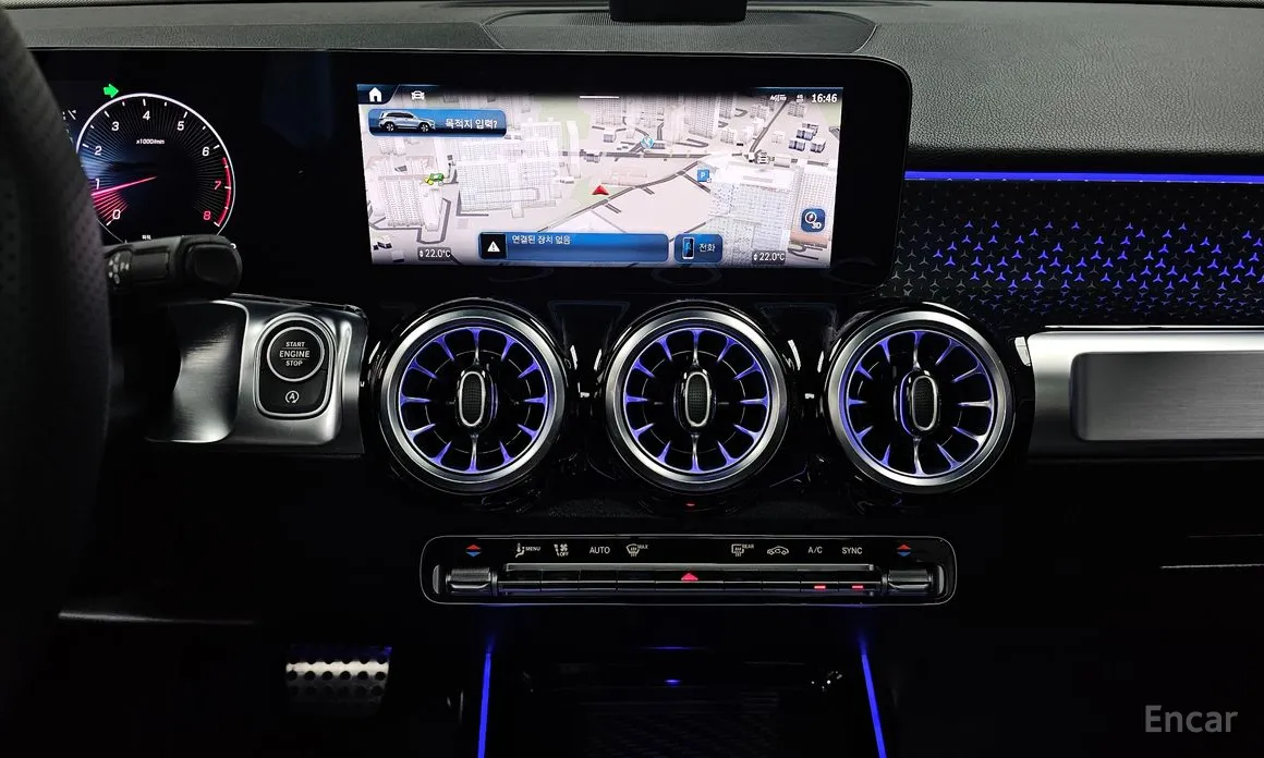 Фото 14 - Mercedes-Benz GLB-Class