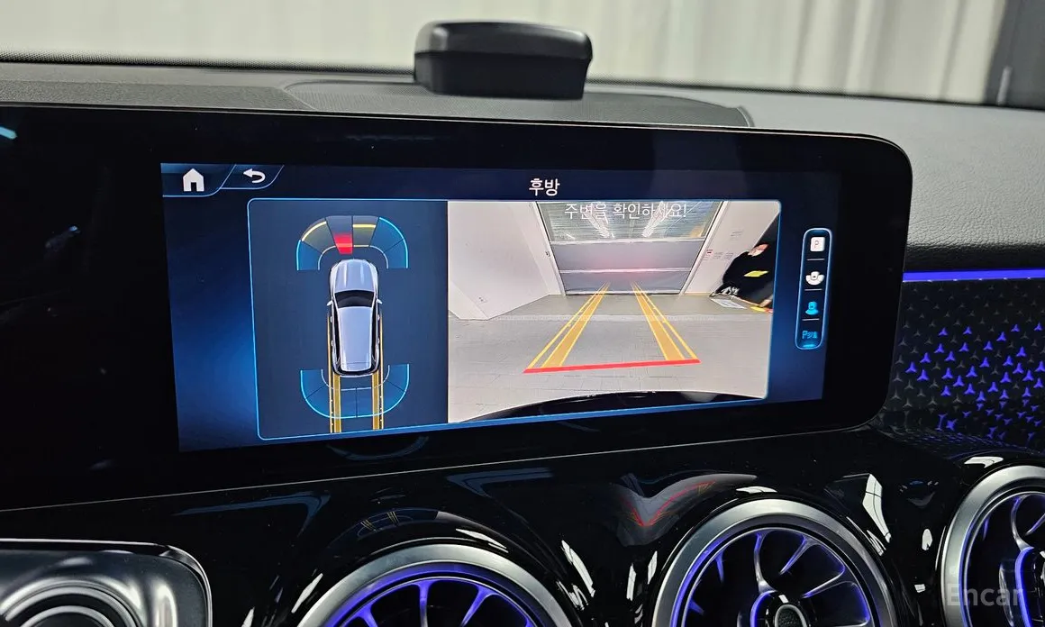 Фото 15 - Mercedes-Benz GLB-Class