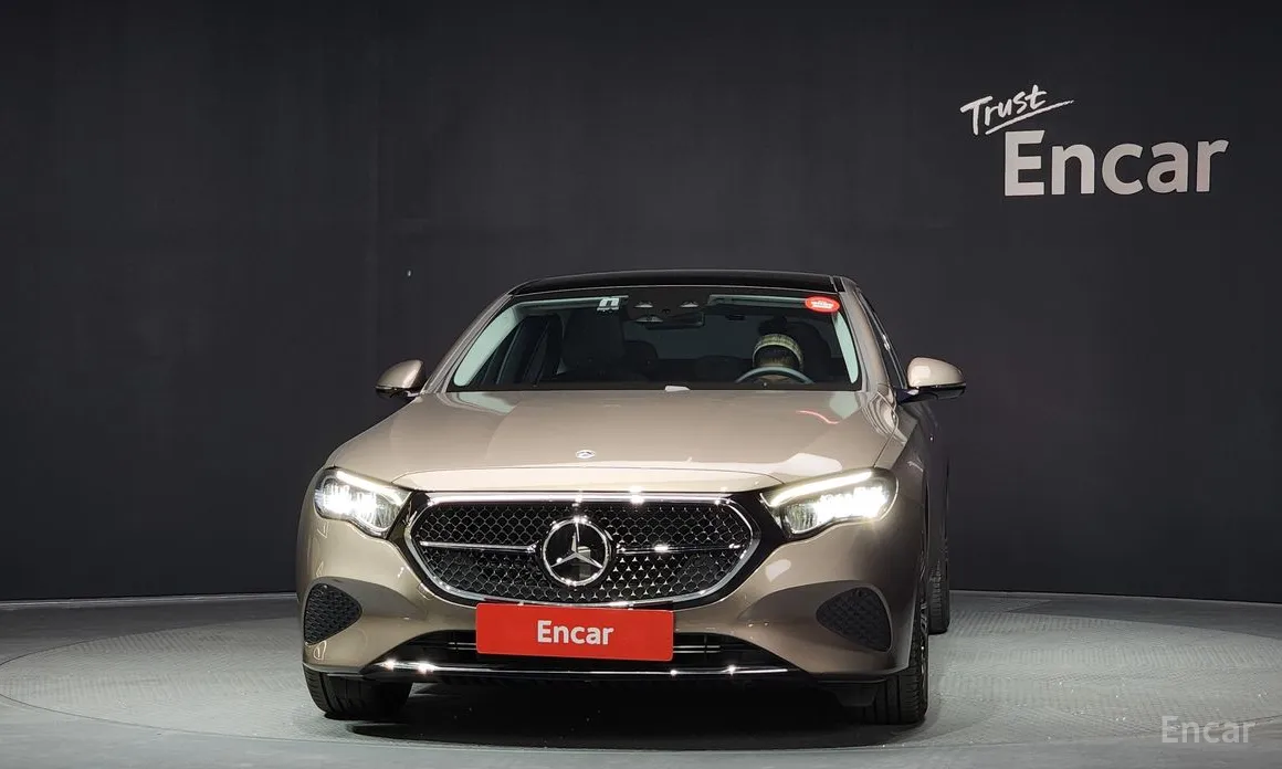 Фото 3 - Mercedes-Benz E-Class