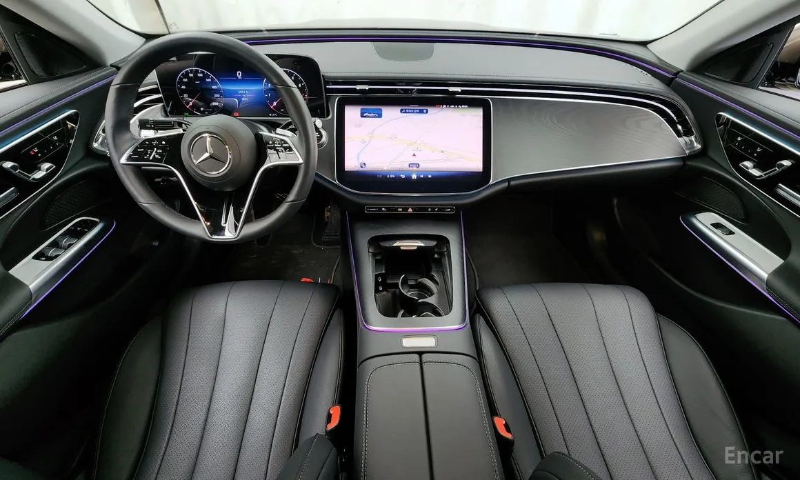 Фото 7 - Mercedes-Benz E-Class